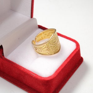 Isis ring
18K Gold Ring
Egyptian Ring
Gold Egyptian Charm
handmade jewelry
women's Ring
custom jewelry
women's gifts
gold jewelry
pharaoh ring
egypt gold ring
Birthday gift
gold ring 18K
