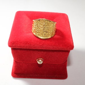 Isis ring
18K Gold Ring
Egyptian Ring
Gold Egyptian Charm
handmade jewelry
women's Ring
custom jewelry
women's gifts
gold jewelry
pharaoh ring
egypt gold ring
Birthday gift
gold ring 18K