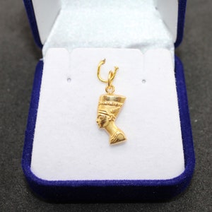 handmade jewelry
18K Gold Pendants
egyptian jewelry
egyptian pendant
ancient Egypt
pharaoh pendant
egypt gold pendant
18K gold pendant
egyptian nefertiti
nefertiti pendant
18K Gold
real gold
nefertiti 18K gold