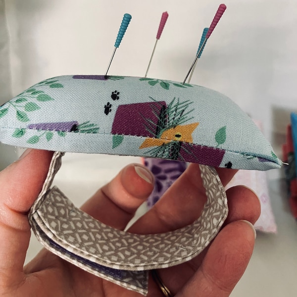 Fabric Wrist Pin Cushion with Adjustable Velcro Strap - Left or Right Handed