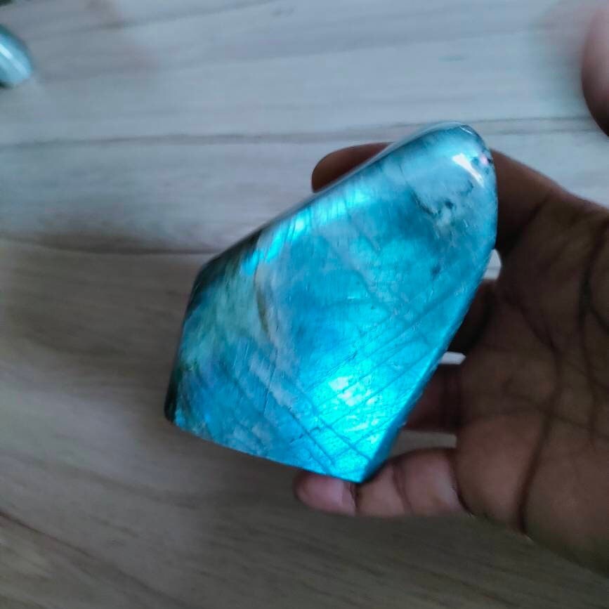 Labradorite 379, 10Gr-Verte et Bleue City Violacée - Forme Libre