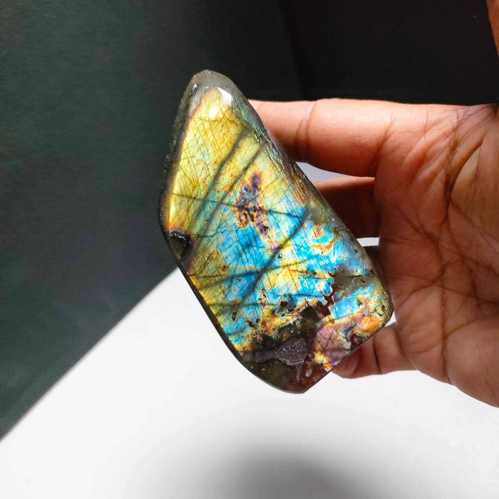 Labradorite 270, 60Gr - Bleue et Jaune Dorée -Mini Forme Libre