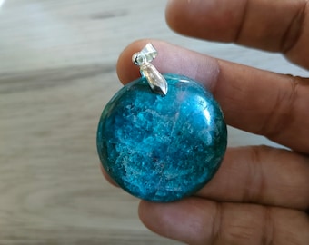 Apatite bleue 16Gr à 23Gr - rond - pendentif - au choix