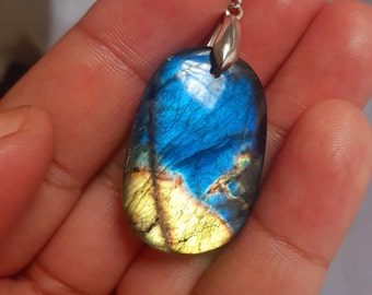 Labradorite 12Gr -bleue et jaune verte flash avec motif - Pendentif ovale-STK14