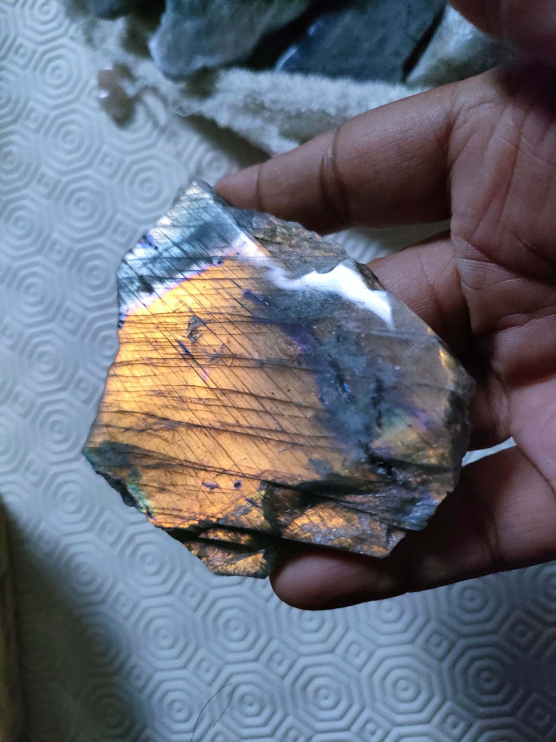 Spectrolite 114, 90Gr -Jaune Dorée et Grise - Plaquette Semi Poli Brute