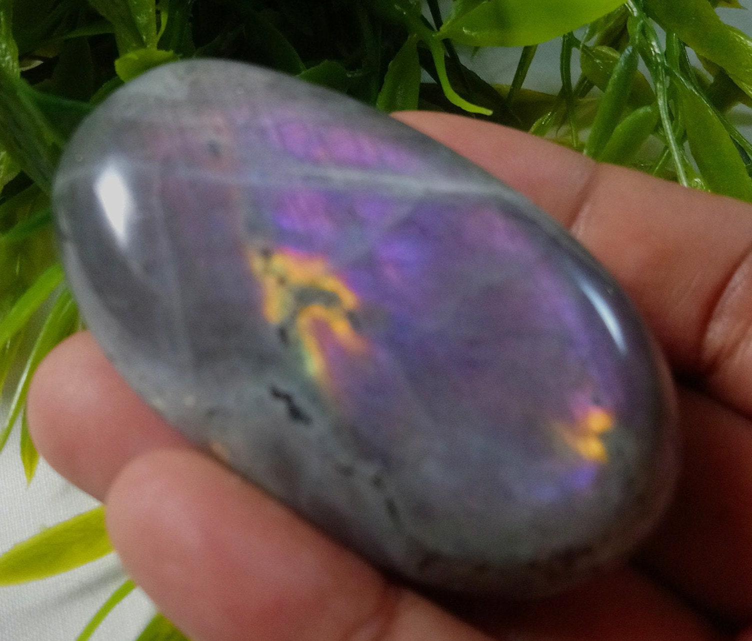 Labradorite 86, 80Gr - Rose Violacée- Galet Ovale