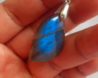 Labradorite 5,2 Gr - bleue flash - pendentif feuille