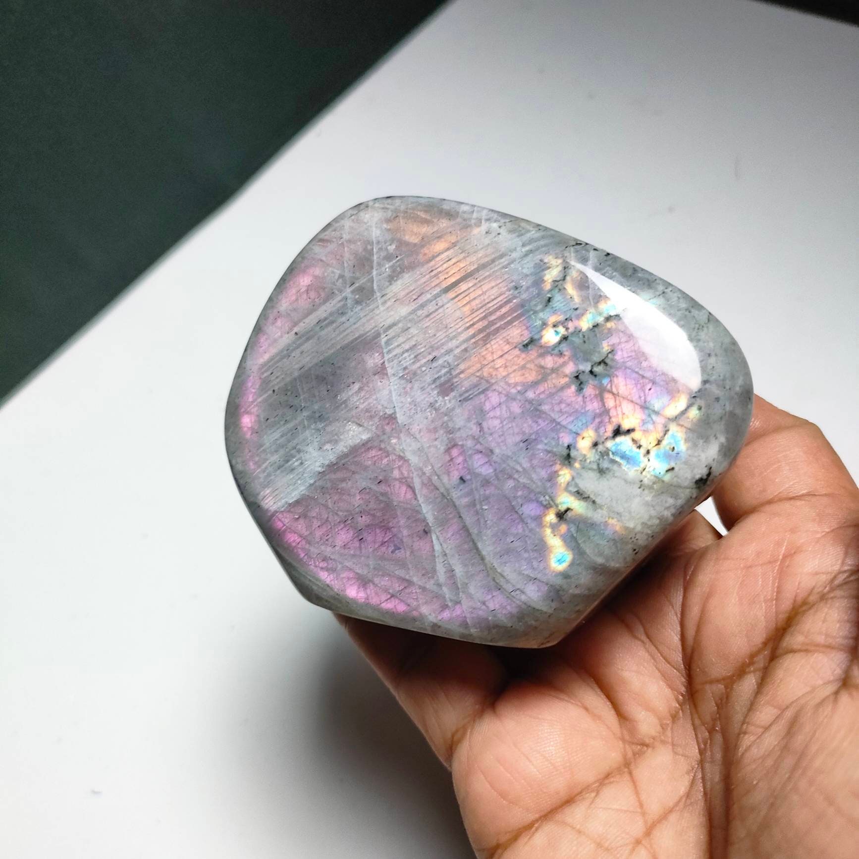 Labradorite 384, 50Gr - Rose Orange Violacée Mini Forme Libre