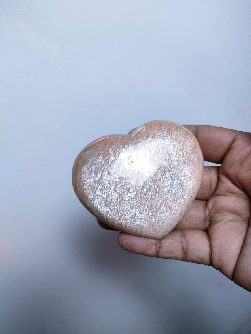 Pierre de Lune 177, 80Gr Pèche - Orange Brillant Cœur mm