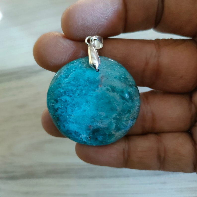 Apatite bleue 16Gr à 23Gr rond pendentif au choix 23Gr