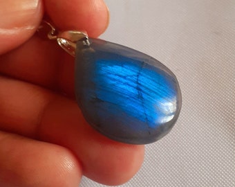 Labradorite 6 Gr - bleue flash - pendentif goutte-ADR3