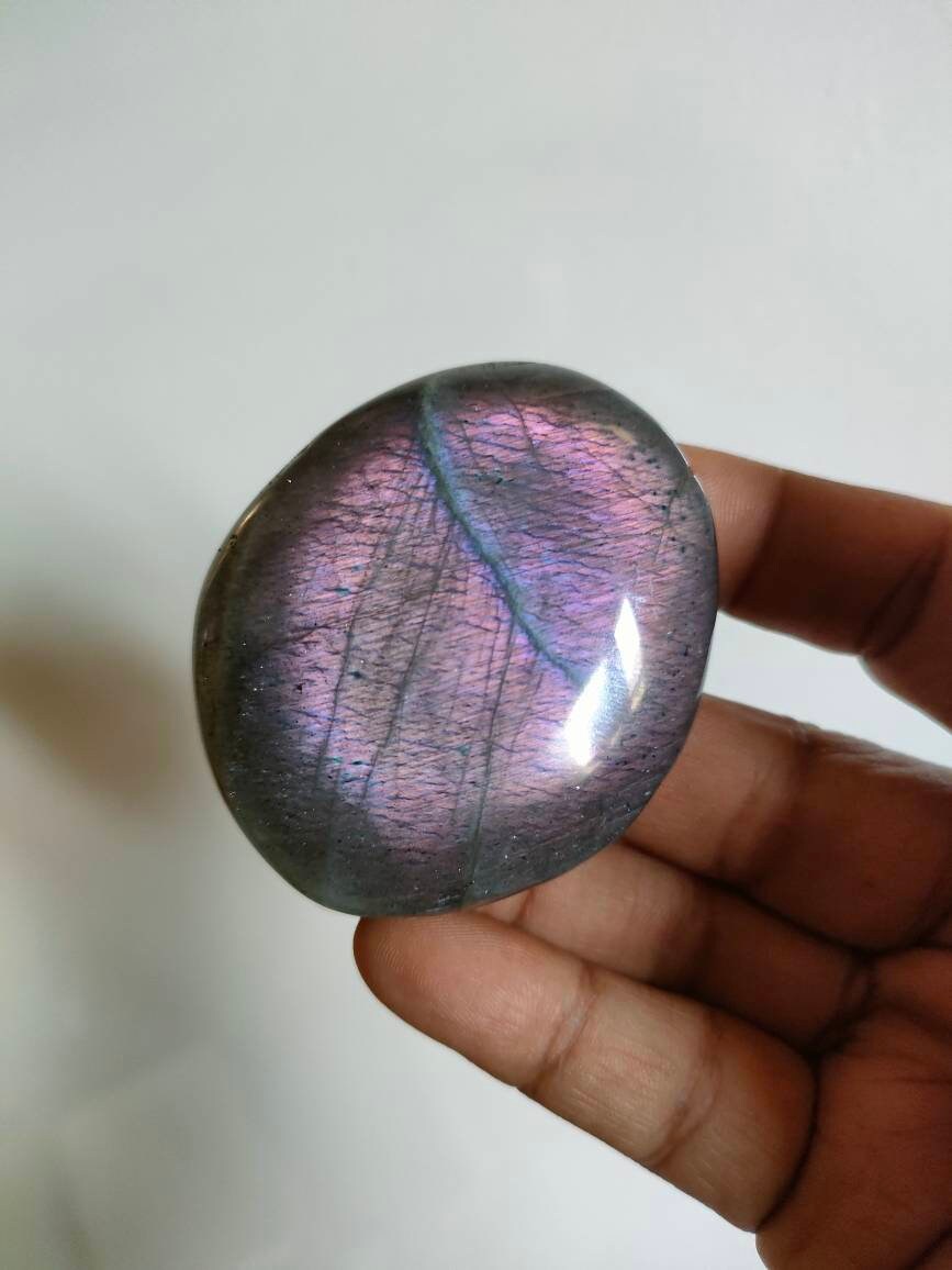 Labradorite 95, 90Gr - Rose Violacée et Violette- Galet Ovale Plat