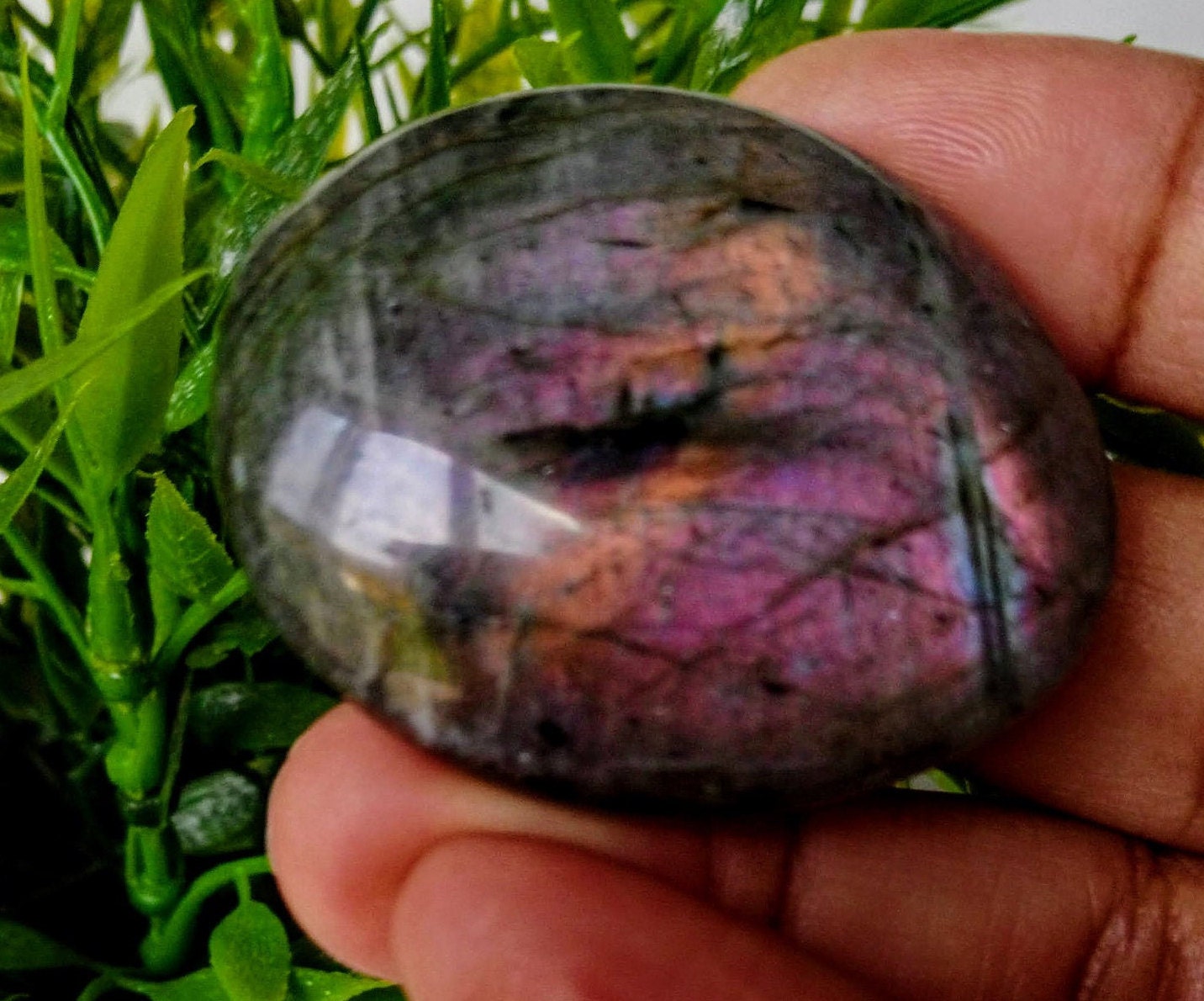 Labradorite 42, 80Gr -Rouge Rose Dorée Violacée - Galet Ovale