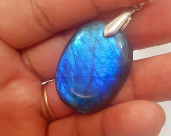 Labradorite 10 Gr - bleue flash - pendentif ovale-ADR3