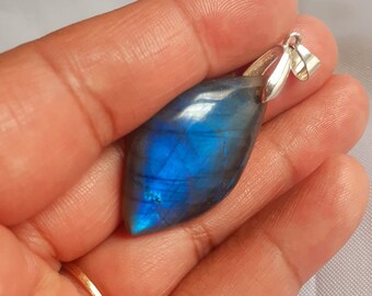 Labradorite 7,3 Gr - bleue flash - pendentif feuille