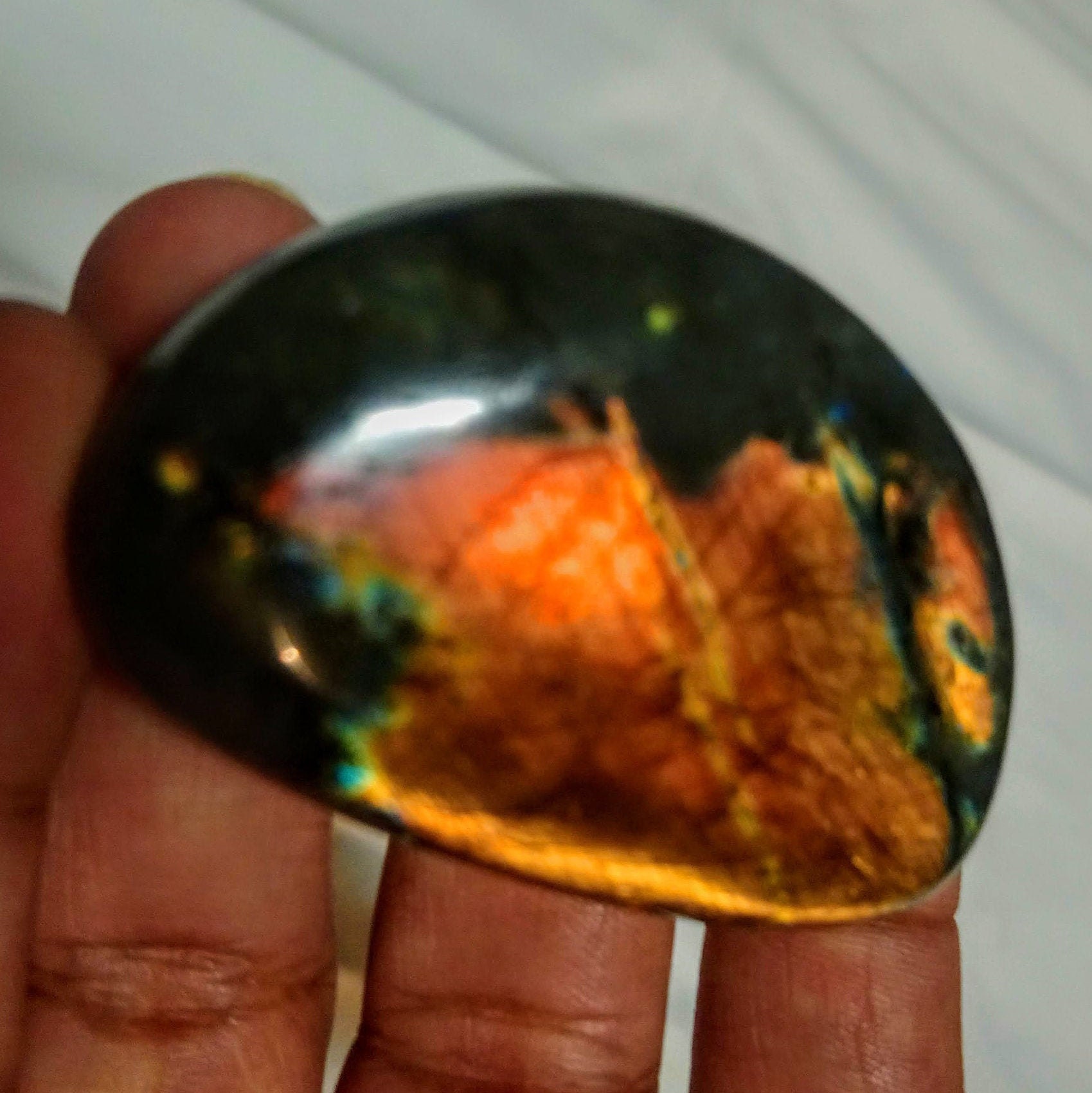 Labradorite 74, 40Gr - Orange Dorée-Galet Demi Ovale