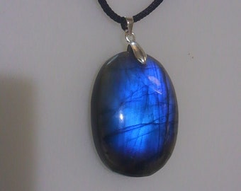 Labradorite - 13Gr - bleu -  pendentif ovale