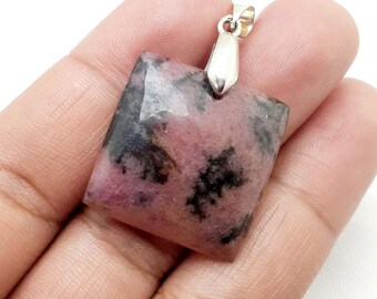 Rhodonite -8,1Gr -rose-rouge et noire - pendentif-MRH7