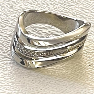 Prototype Wave Ring – a Stylish, Budget-friendly Accessory!  Art Nouveau Band Ring Unique Unisex Gift