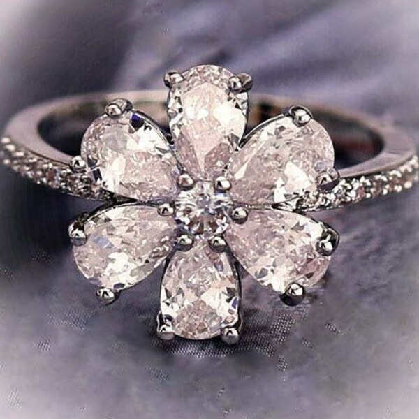 Snowflake Gem Ring