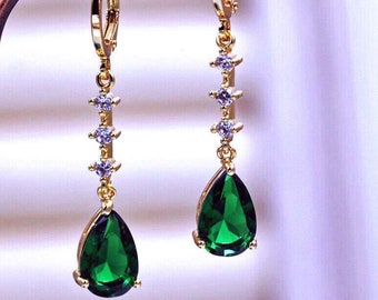 Pendientes de esmeralda de 2 quilates cada uno Pendientes colgantes de esmeraldas en forma de pera en forma de lágrima Relleno de oro de 18 k Topacio blanco Downton Abbey Envoltura de regalo gratis
