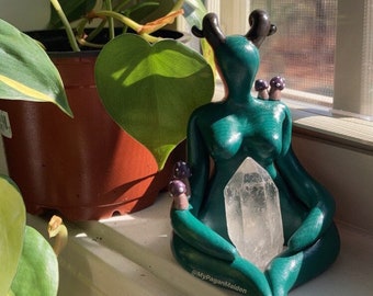 Gaia Statue | Earth Goddess Statue | Nature Goddess | Mother Goddess Statue | Divine Feminine | Crystal Goddess | Mushroom Goddess