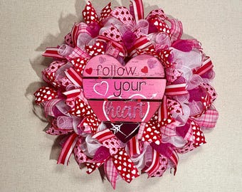 Valentines Day Wreath, Everyday Mesh Wreath,  Pink Wreath for Front Door, Heart Door Hanger, Colorful Bright Wreath