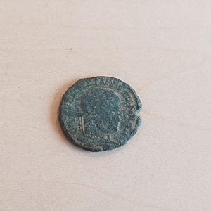 Nice Ancient Roman Coin Emperor Licinius II 317-324 AD!