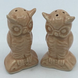 Salt- Pepper- Shakers- Set- Owl- Vintage