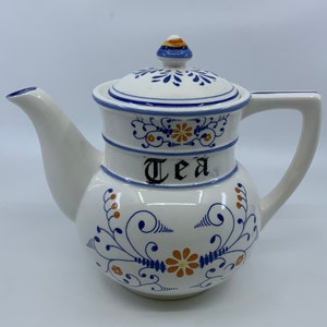 Vintage- Teapot- Collectible- Folk Art