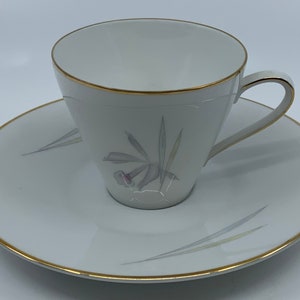 Hutschenreuther- Selb- Cup- Saucer- Pastel- Flower- Orchid- Gold- Bavaria- Germany