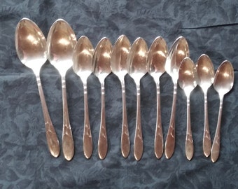 1932 Lady Hamilton Pattern Community Silver Plate Spoons Flatware/ Silverware/Dinnerware Set of 9