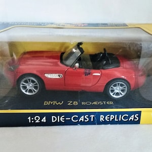 Motor Max Red BMW Z8 Roadster-1:24-In Org. Sealed Box