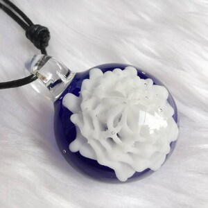 flower reticello pendants - Blown Glass Necklace