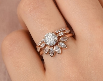 Victorian gold bridal 3 rings set, 14k rose gold 1.0ct round moissanite engagement rings set, Unique dainty moissanite wedding rings set