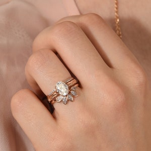 14k rose gold art deco bridal rings set, Unique victorian oval cut moissanite engagement rings set, Art nouveau womens  wedding rings set