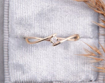 14k Gelbgold keltischer Stil Solitär weißer Diamant Verlobungsring, Einfacher und zierlicher Moissanite Versprechensring für sie, Kleiner Verlobungsring