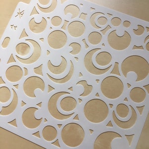 Circles swirls stencil for crafting, journalling, mixed media, ink, stencilling