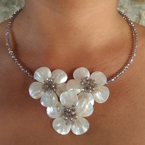 White flower summer necklace,choker necklace,collar necklace,grey beaded necklace,,handmade