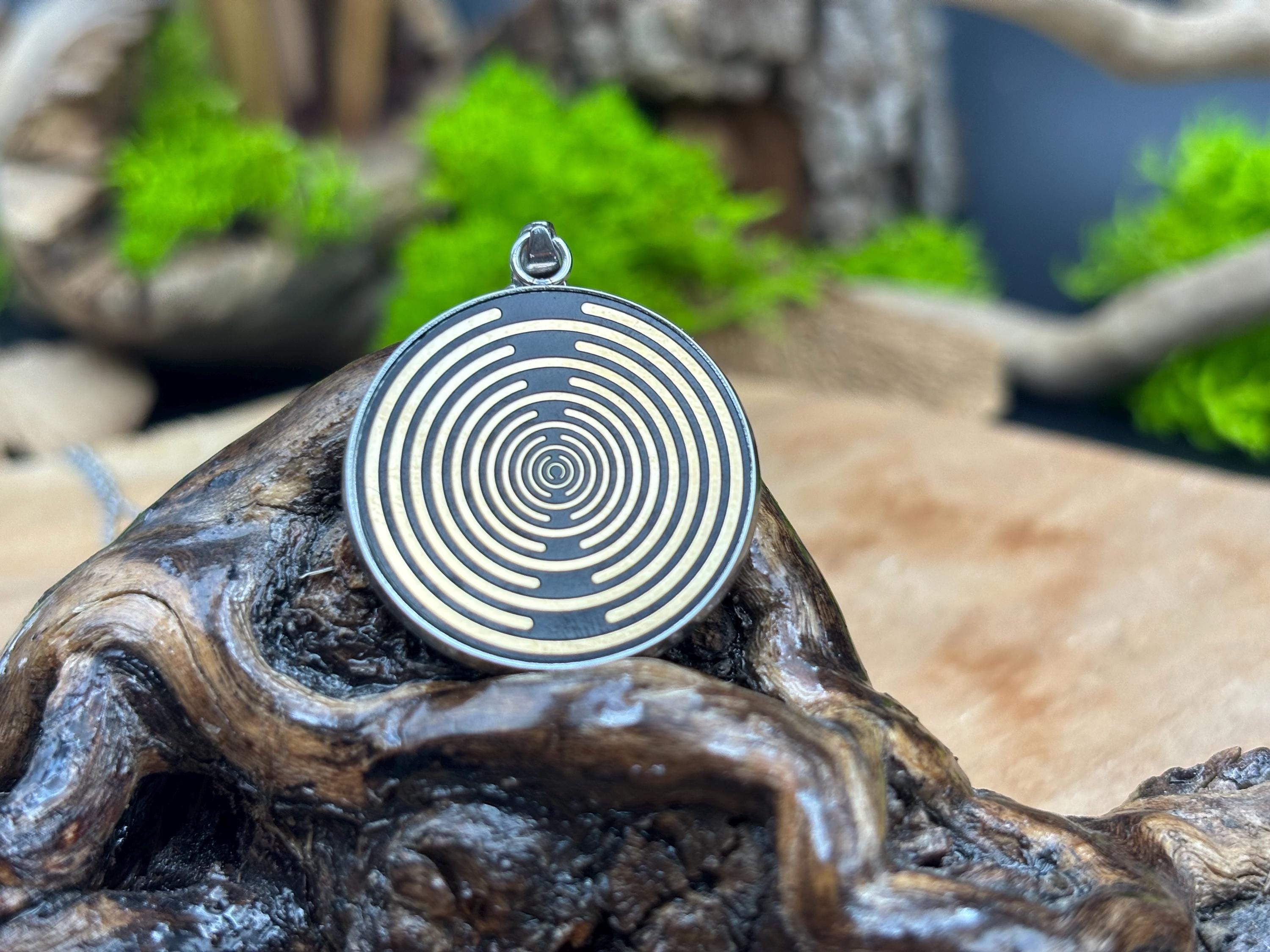 Pendentif énergie Lakhovsky En Argenté - Collier Rond Style Bien-être, Neuf Avec étiquettes