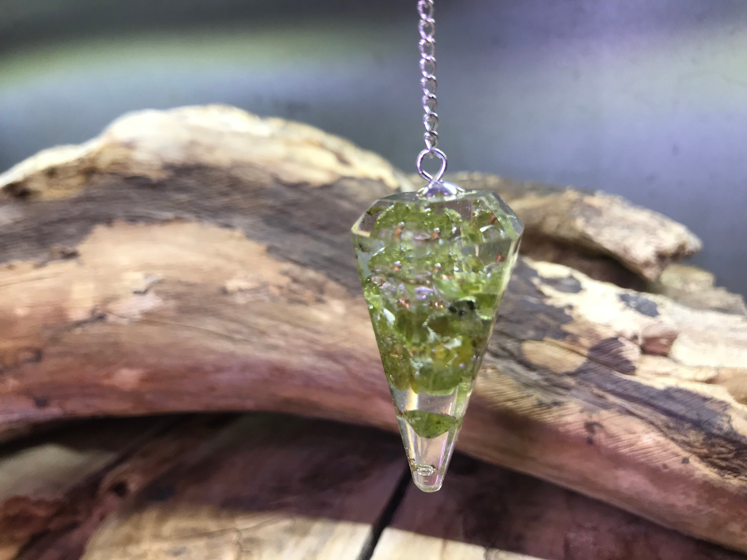 Orgonite Pendule Péridot - Pointe à Facette