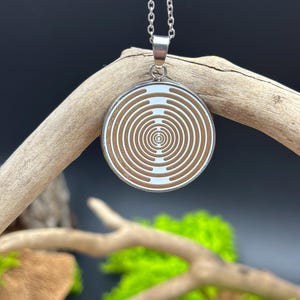 Pendentif Biorésonance Thorus - Protection Anti-ondes EMF 5G - Collier Doré Rond - Radionique - Neuf Avec étiquettes