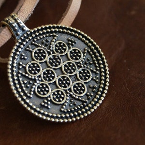 beautiful viking pendant round bronze mjölnir necklace unique Odin Germanen Viking Vikings