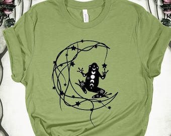 Celestial aesthetic frog and moon T Shirt, Moonphase graphic tee, Astrology, Crescent moon toad tshirt, witchy cottagecore vibes