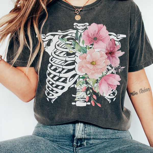 Floral skeleton retro fit ribcage shirt, Y2k style flower graphic shirt, Dark academia tee, Dancing skeleton gardening lover plant lady gift
