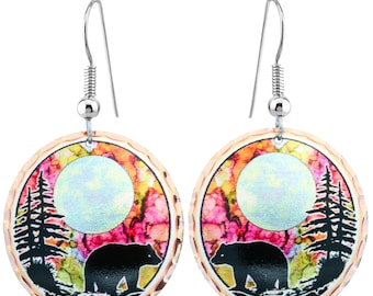 Handbemalte Kupfer Bär Ohrringe - Bunter Boho Bär Schmuck, Wildlife Art Ohrringe, runde Baum Silhouette, handgemachtes Geschenk für Sie