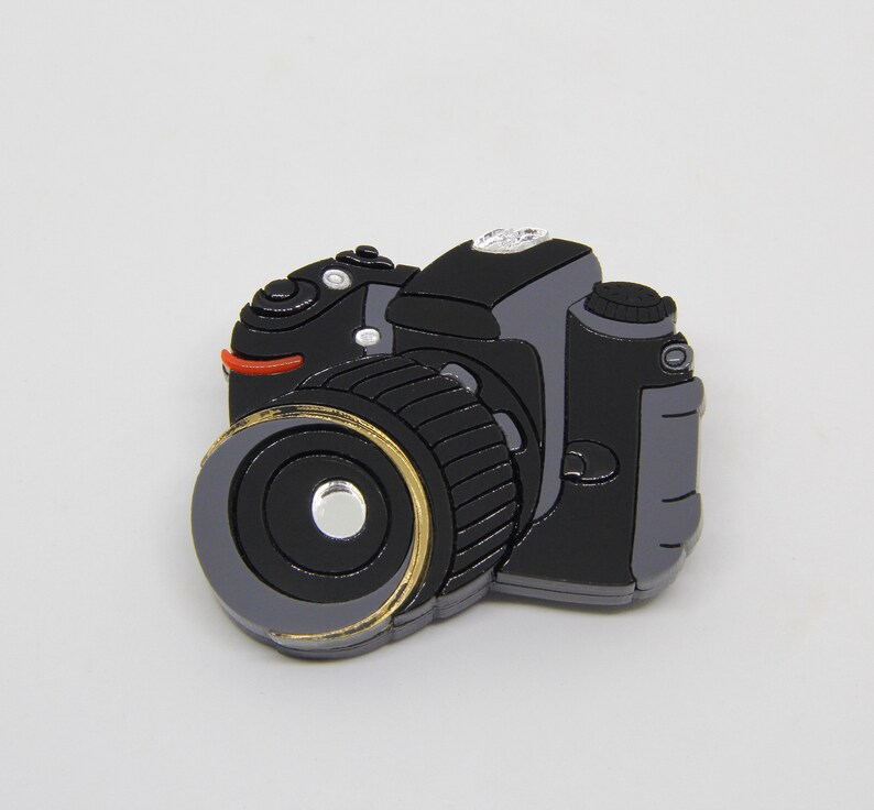 laser cut jewelry handmade acrylic brooch Russian designers photographer Camera brooch photo