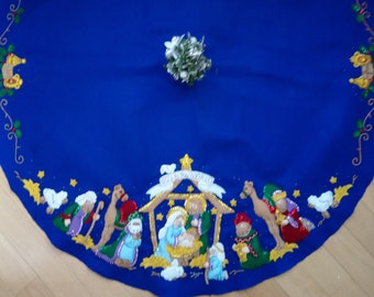 Tree Skirt/Sequin Christmas Tree Skirt/Embroidered Tree Skirt/Christmas Tree Skirt/Felt Tree Skirt/Bucilla Tree Skirt/Christmas Decorations