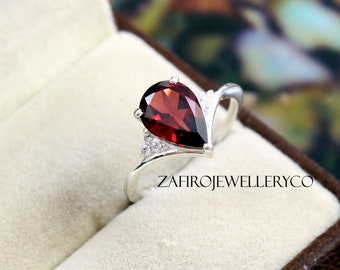 925 Sterling Silver Pear Cut Natural Garnet Gemstone AD Solitaire Handmade Ring