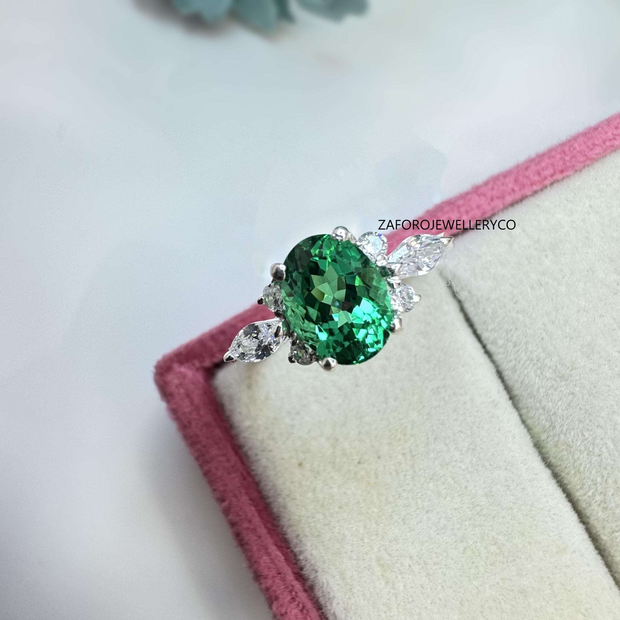Sterlingsilber Ring Mit Smaragd-CZ – Eleganter Schmuck Für Mai-Geburtsstein-Fans
